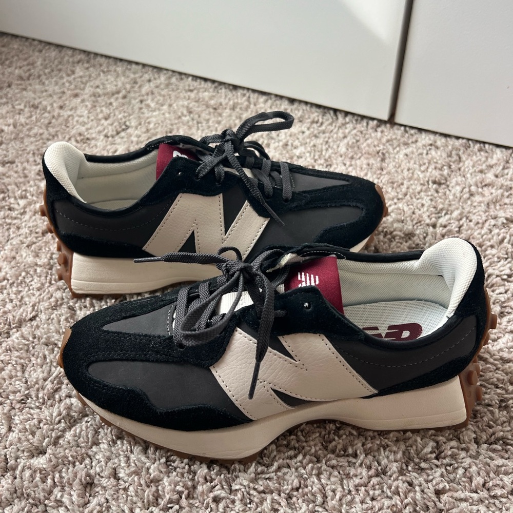 New Balance Black and Cream Sneakers